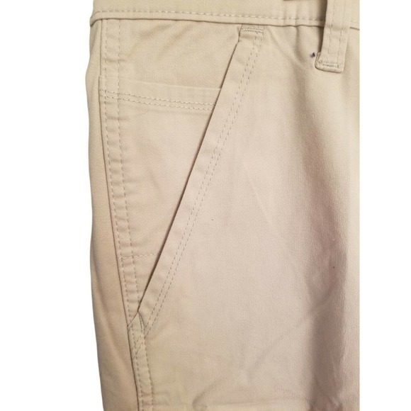 Wrangler Authentics Men’s‎ Classic Relaxed Fit Cargo Shorts Beige Size 44. NWT. - Picture 5 of 6
